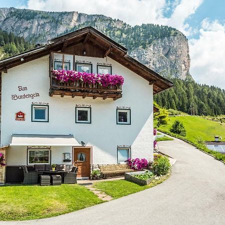 App. Sun Burdengeja Apartment Selva di Val Gardena Bagian luar foto