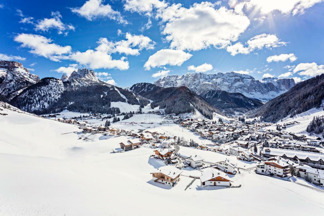 App. Sun Burdengeja Apartment Selva di Val Gardena Bagian luar foto