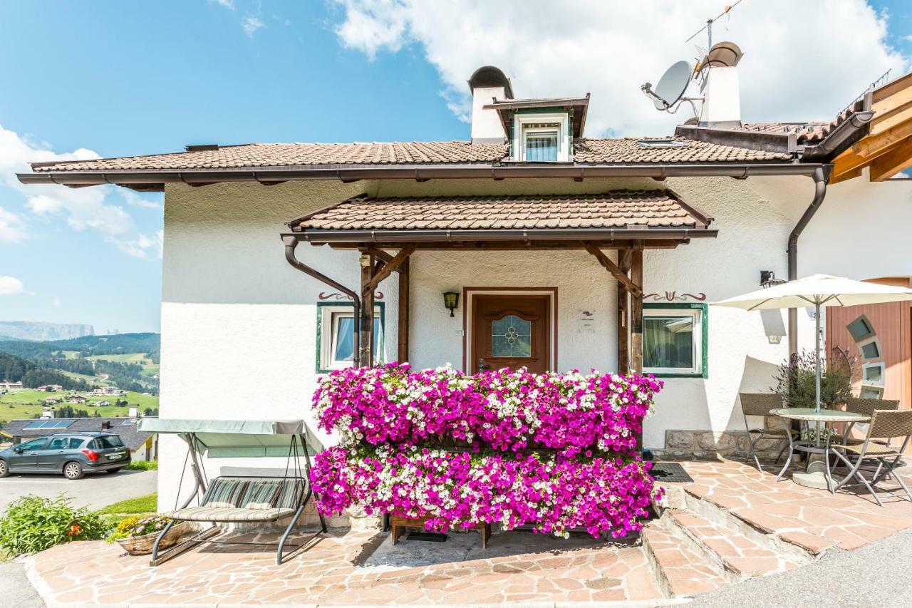 App. Sun Burdengeja Apartment Selva di Val Gardena Bagian luar foto